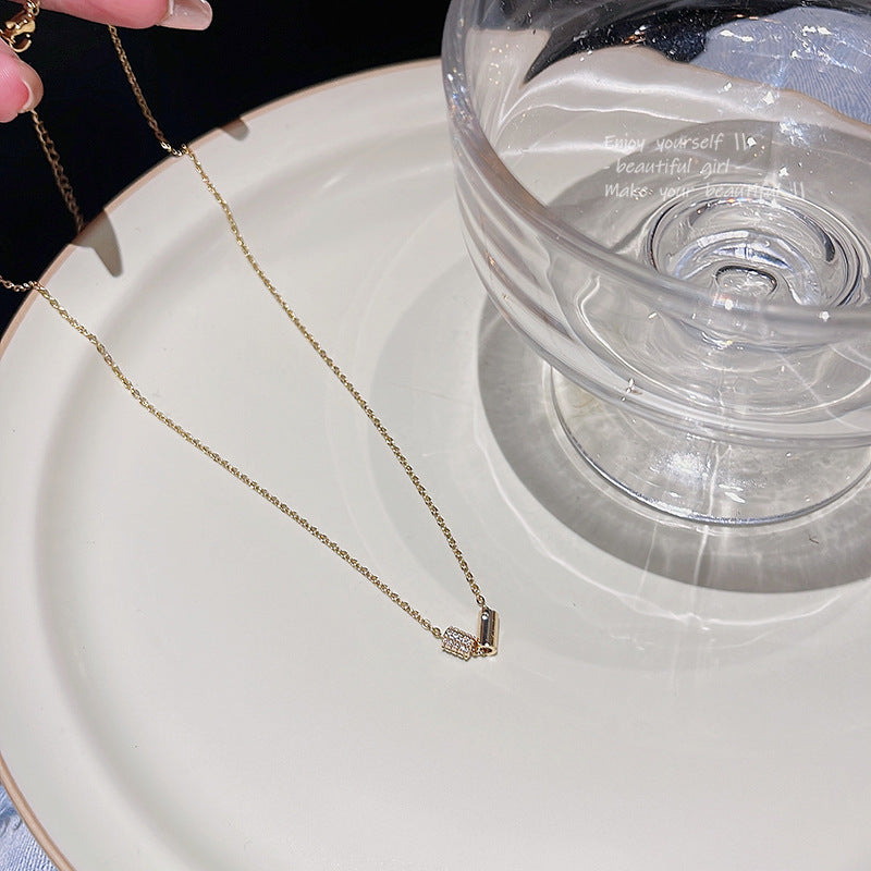 New Light Luxury Niche Cylindrical Geometry Titanium Steel Necklace