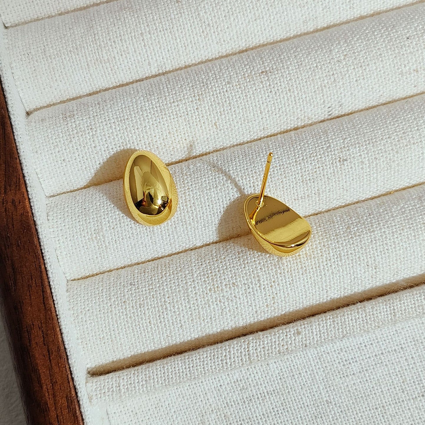 Small Fragrance Delicate Niche Design Earrings