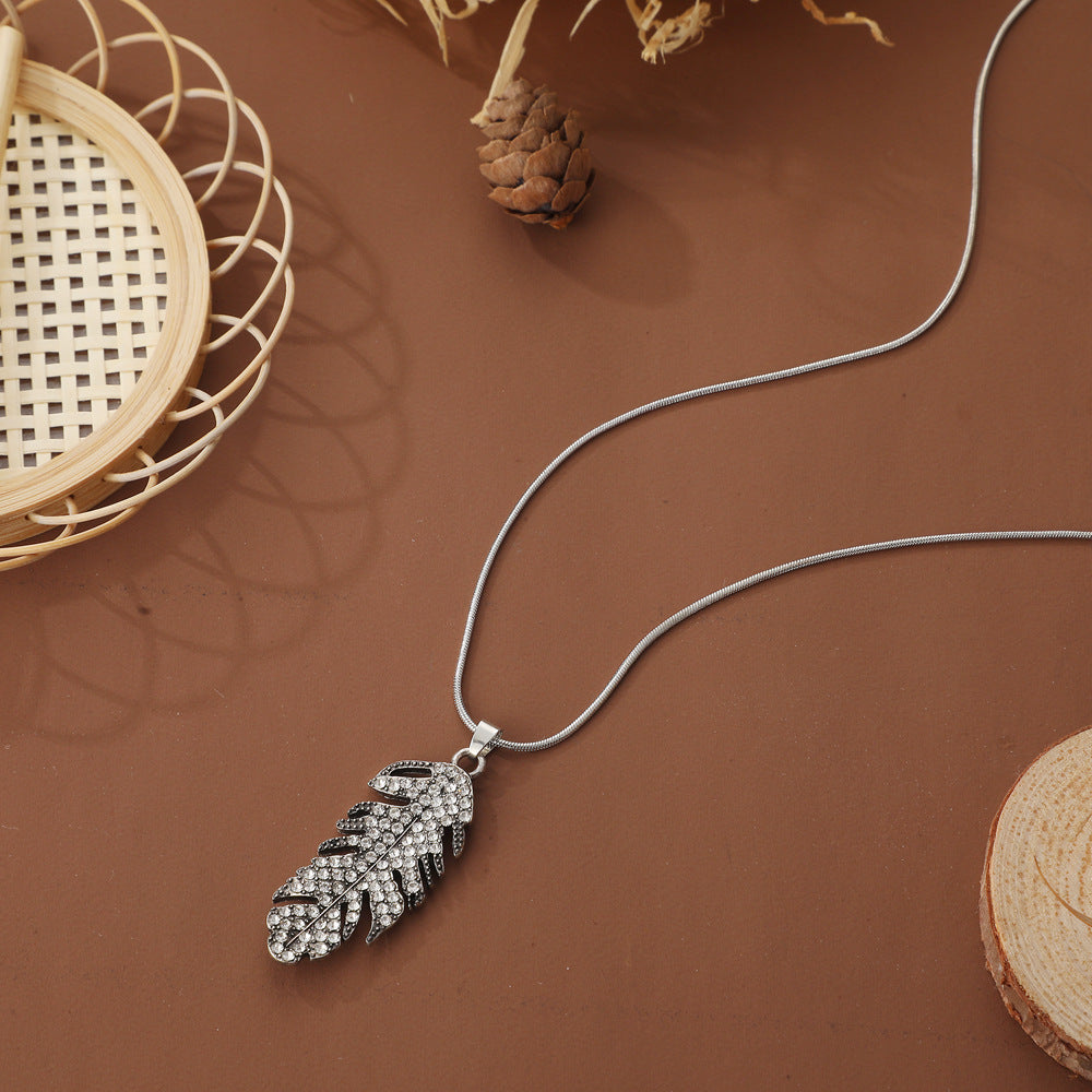 Stylish Personality Feather Full Diamond Alloy Necklace