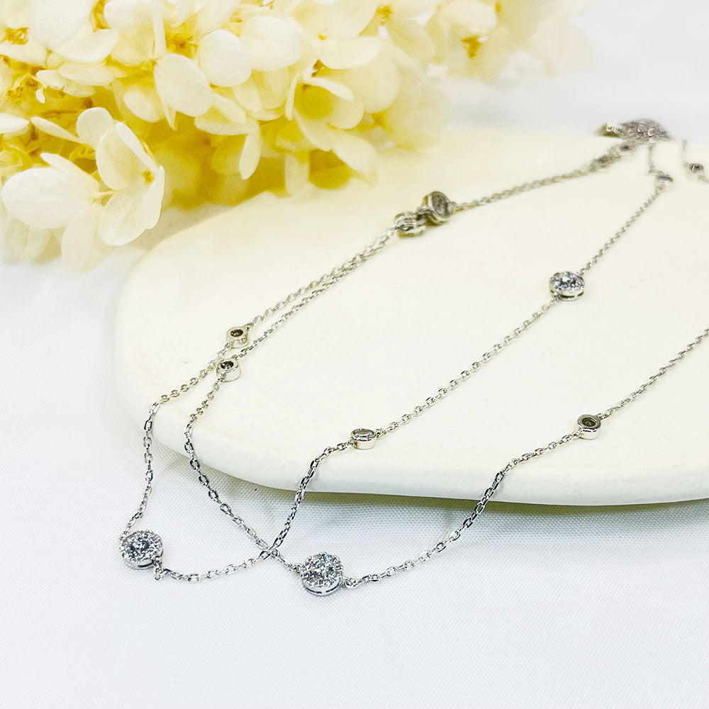 Dot Petal White Zircon Necklace