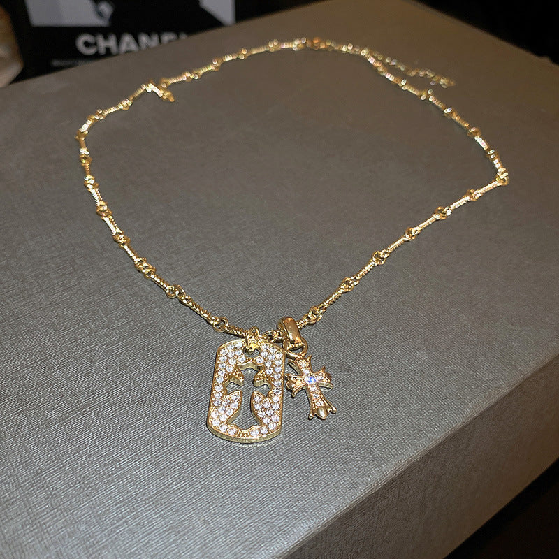 Diamond-encrusted Cross Niche Design Collarbone Necklace