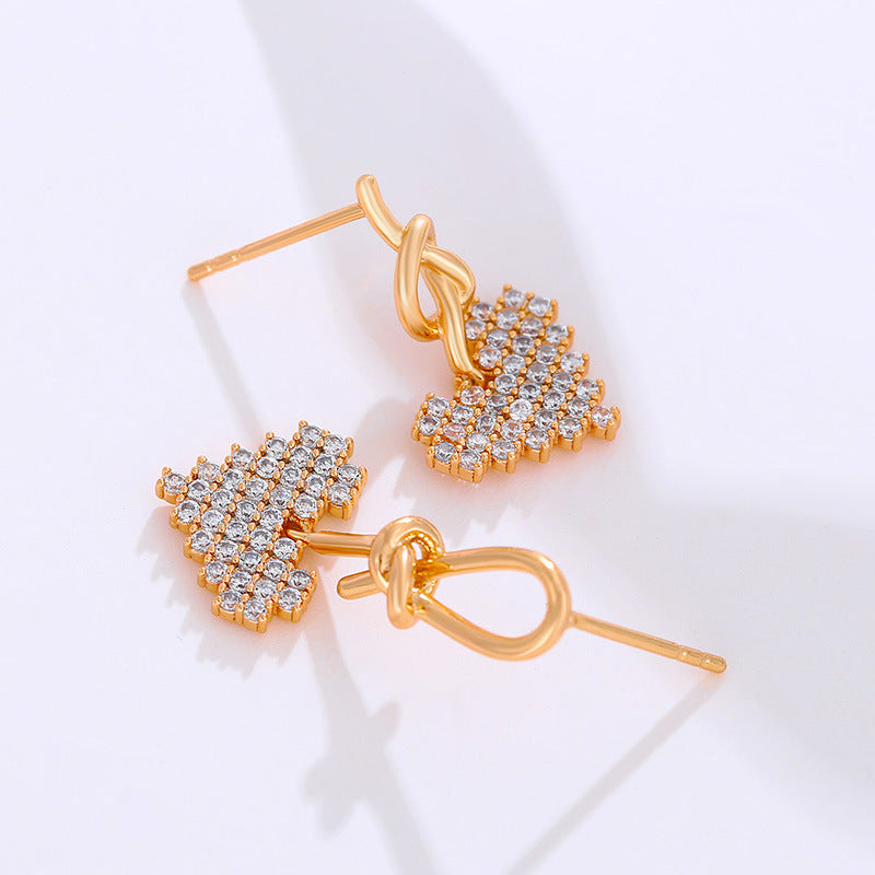 Super Sparkly Fresh Asymmetrical Heart-shaped Earrings