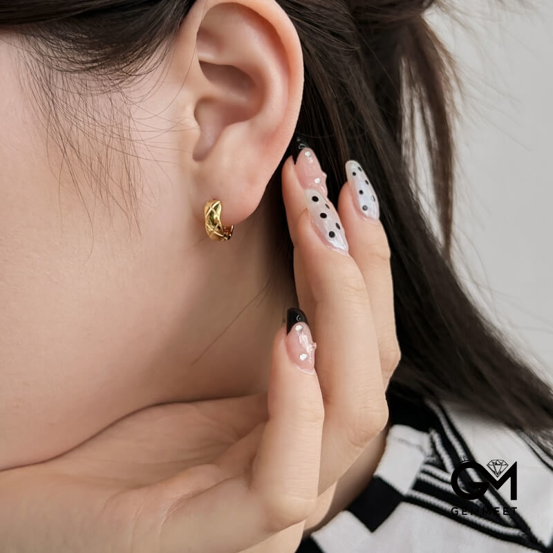 S925 Sterling Silver Diamond Check X Pattern C Earrings