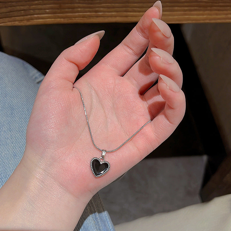 Light Luxury Niche Matching Temperament Black Love Titanium Steel Necklace