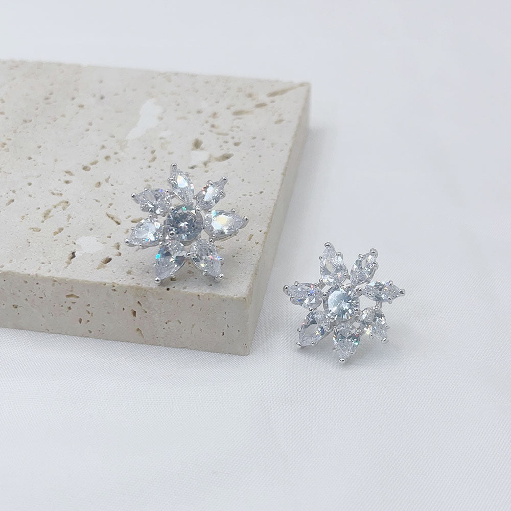 Seven Petal White Zircon Inlaid Stud Earrings