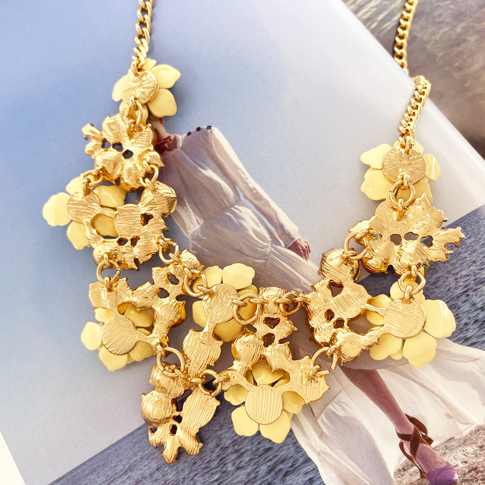 Colorful Three-dimensional Flower Mosaic Necklace