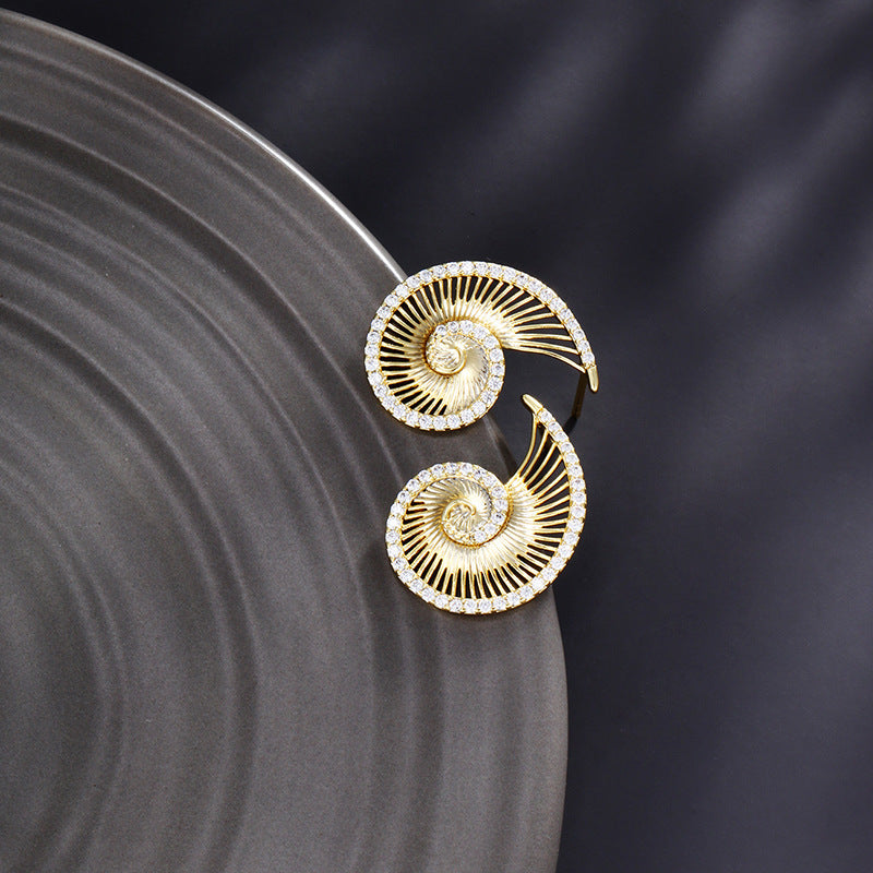 Elegant Fan-shaped Niche Earrings for Women