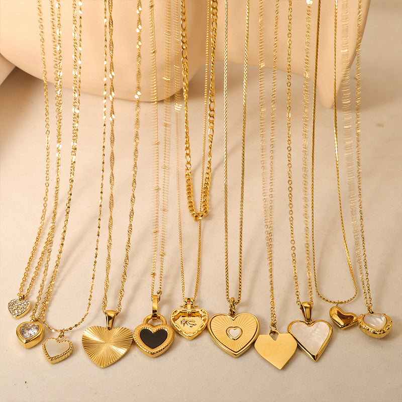 Radial Texture Heart Shape Disc Pendant Necklace