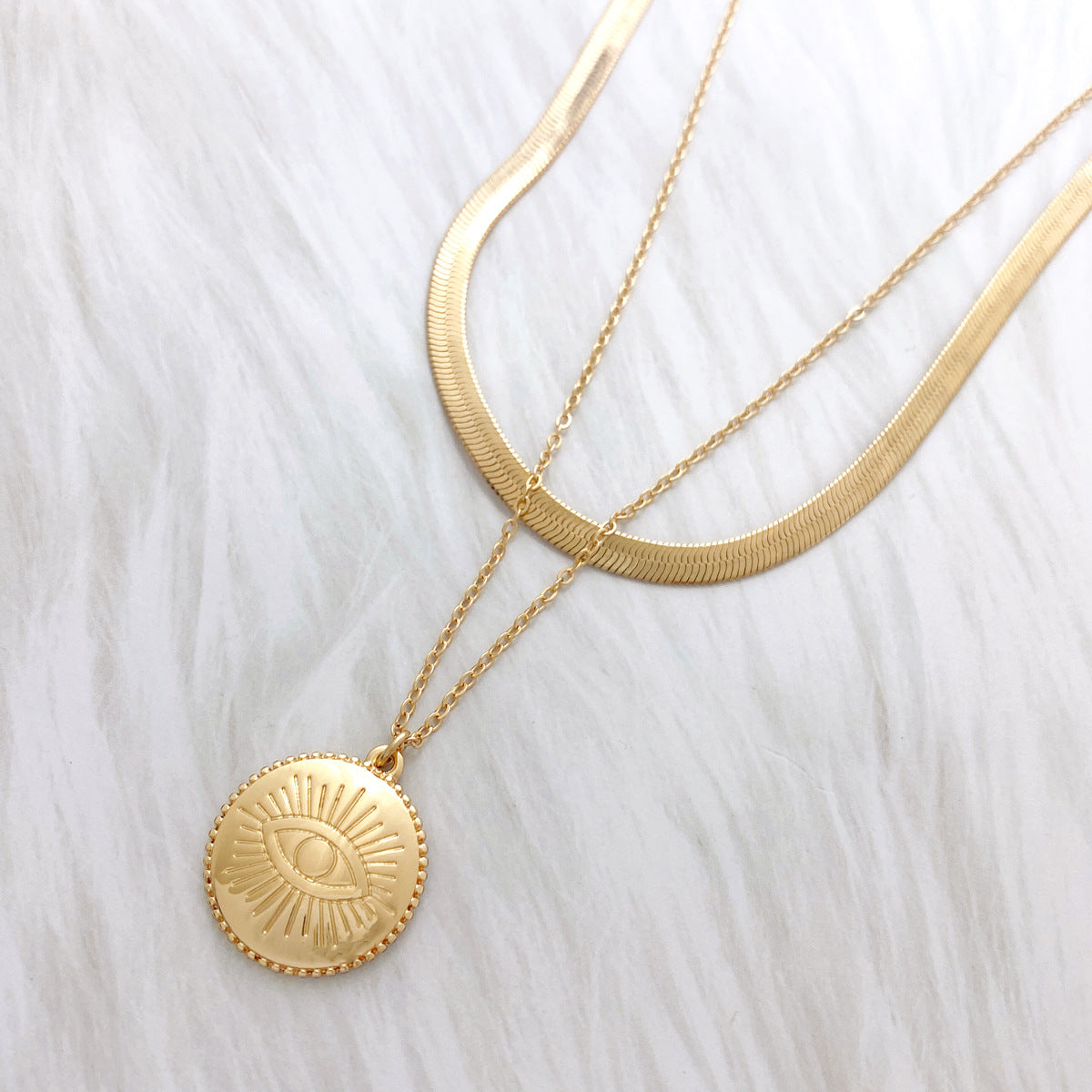 Eye of Ruth Round Alloy Pendant Necklace