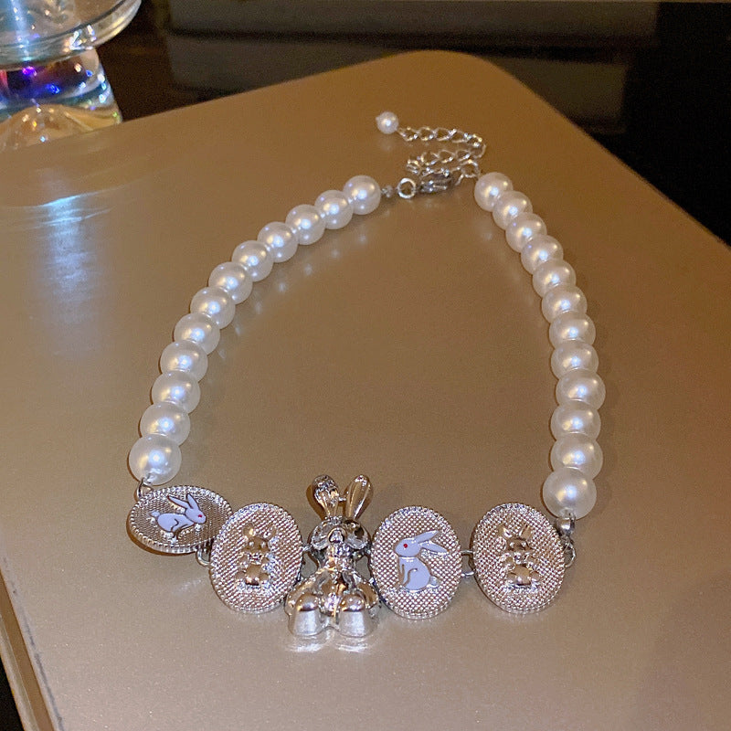 Drip Oil Spliced Bunny Pearl Necklace