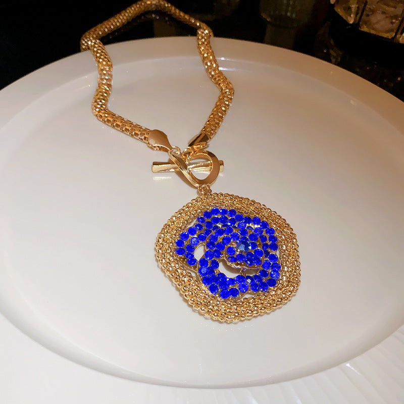 Floral Serpentine French Vintage Necklace