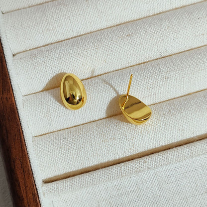 Small Fragrance Delicate Niche Design Earrings