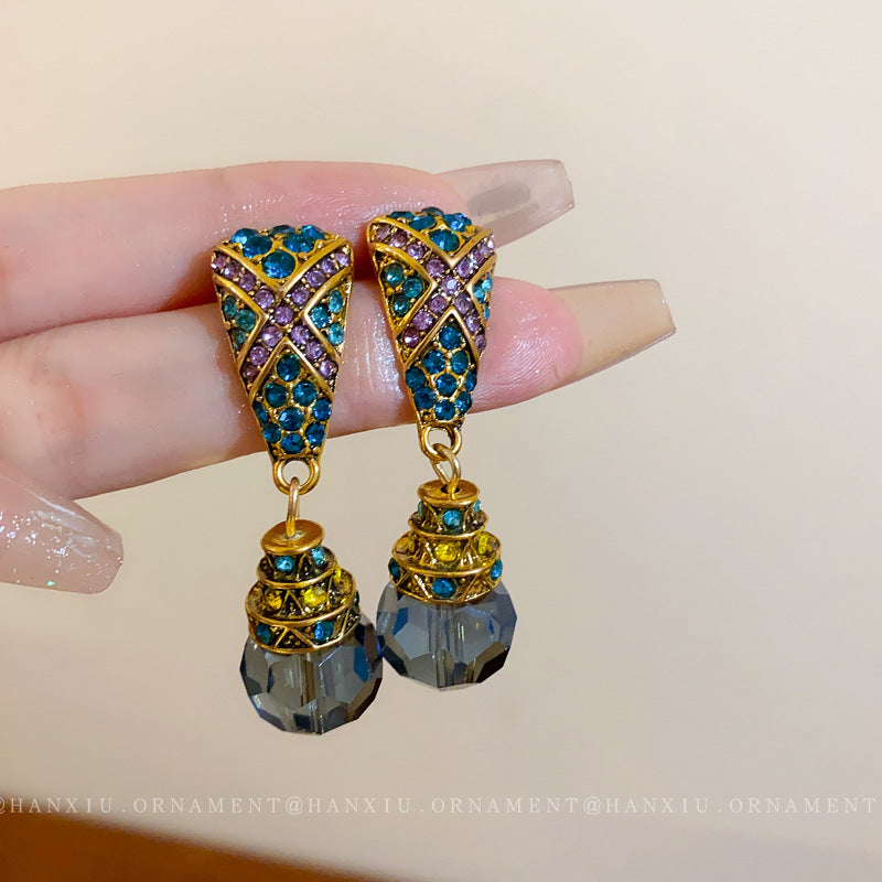 Middle Diamond Trapezoid Drop Earrings