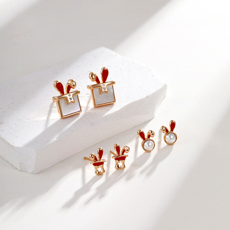 Rabbit One Card Three Pairs of Imitation Pearl Earrings for Women