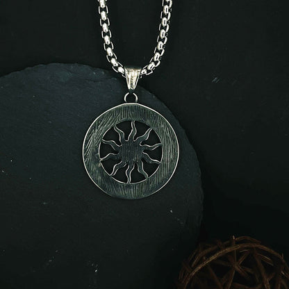 Sun Wheel Flower Vintage Necklace