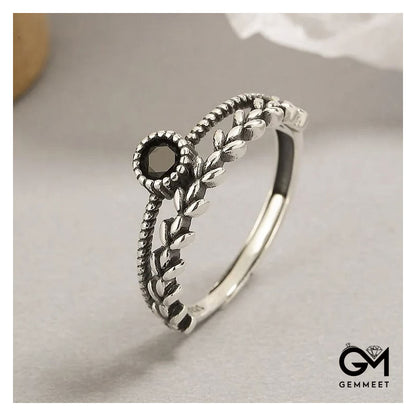 Temperament Black Agate Leaf Ring