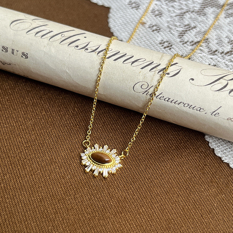 Vintage Court Tiger Eye Collarbone Necklace