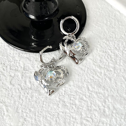 Vintage Hollow Heart Zirconia Earrings