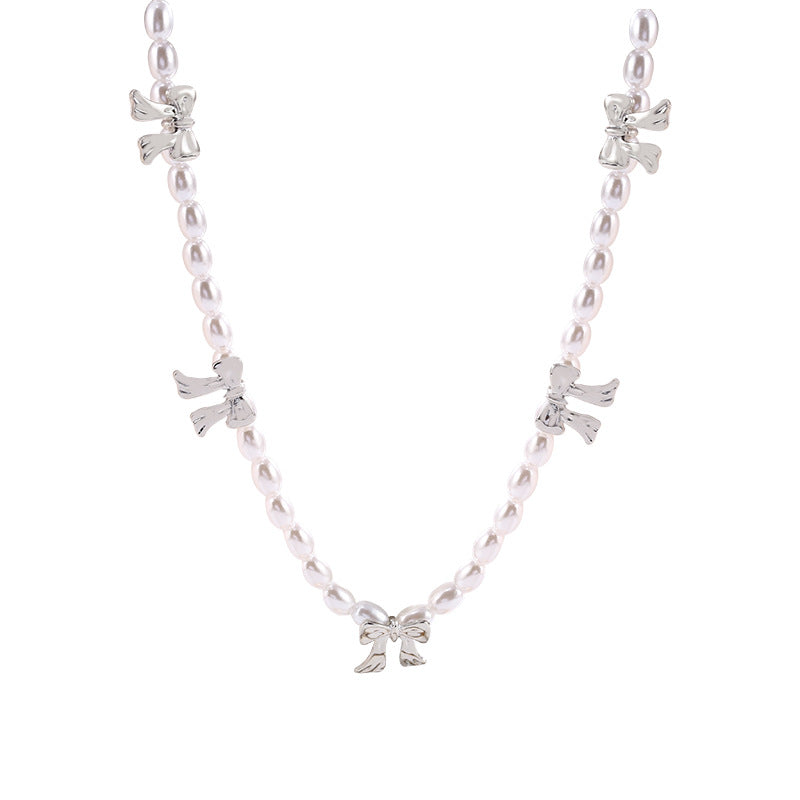 Simple, Stylish and Retro Pearl Necklace