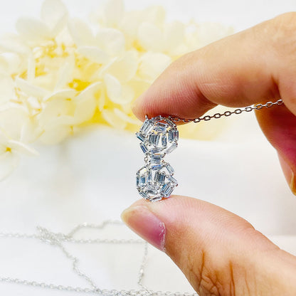 Number 8 Shape White Zircon Earrings