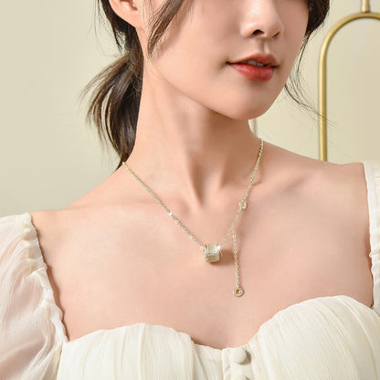 Small Waist Titanium Steel Necklace Light Luxury Niche Design