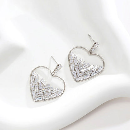 Micro Inlaid Zirconium Heart Earrings Women