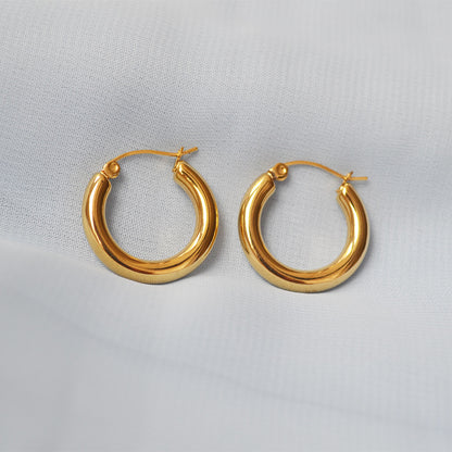 Metal style simple fashion exquisite pure copper small thick earrings