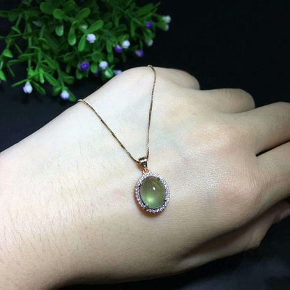 Short Prehnite Necklace