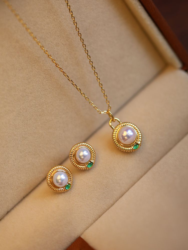 Retro Niche Fashion Accessorize Stud Earrings