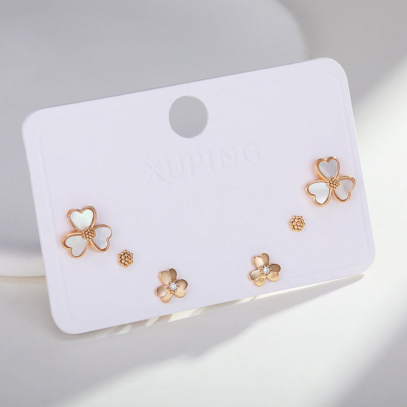 Fritillaria One Card Three Pairs of Earrings Cute Simple Clover