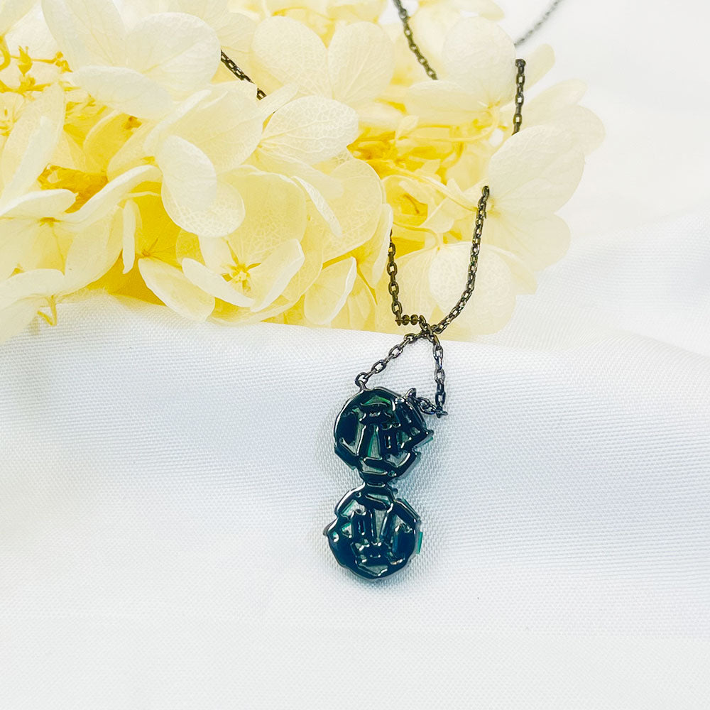 Number 8 Shape Green Zircon Earrings