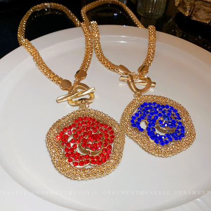 Floral Serpentine French Vintage Necklace