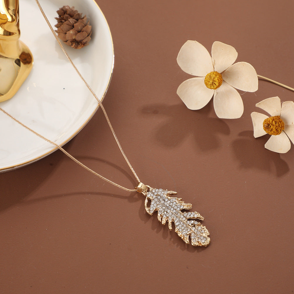 Stylish Personality Feather Full Diamond Alloy Necklace