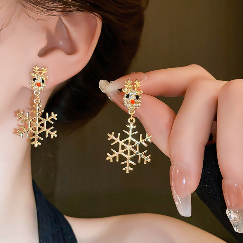 Fashionable Five-pointed Pearl Christmas Tree Earrings