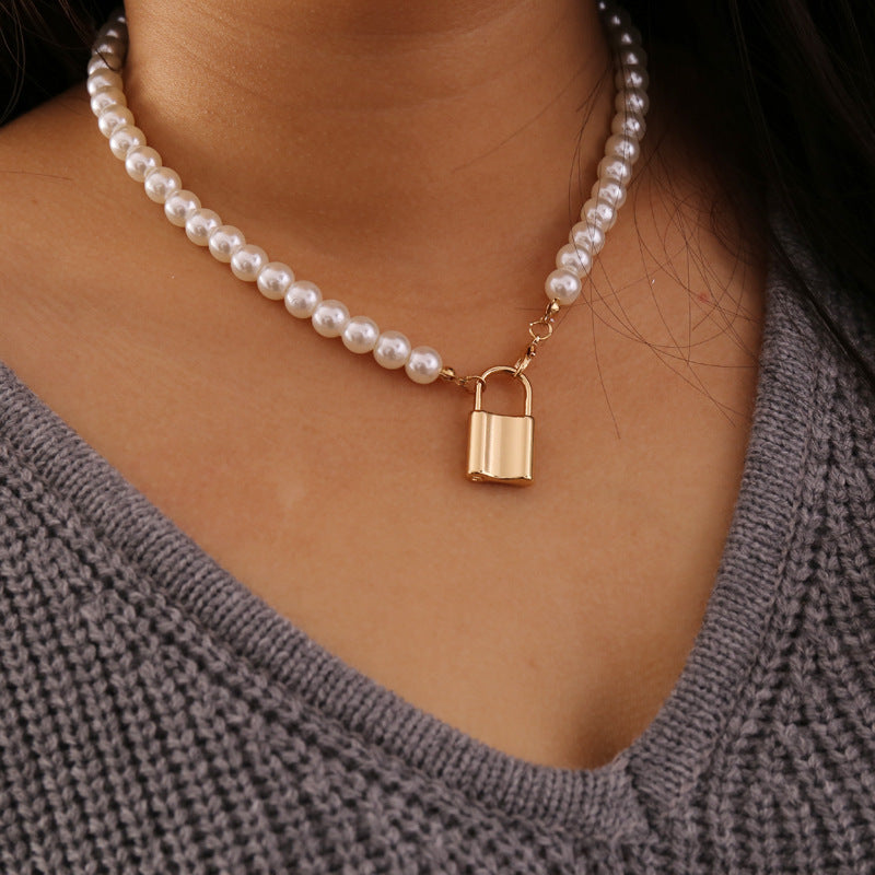 Personality Everything with Pearl Lock Necklace