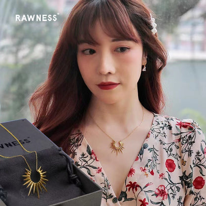 Sun Light Luxury Small Female Cold Wind Collarbone Necklace