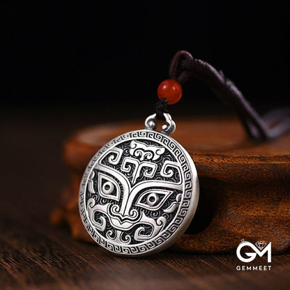 Gluttonous Animal Domineering Retro Round Plate Animal Face Necklace