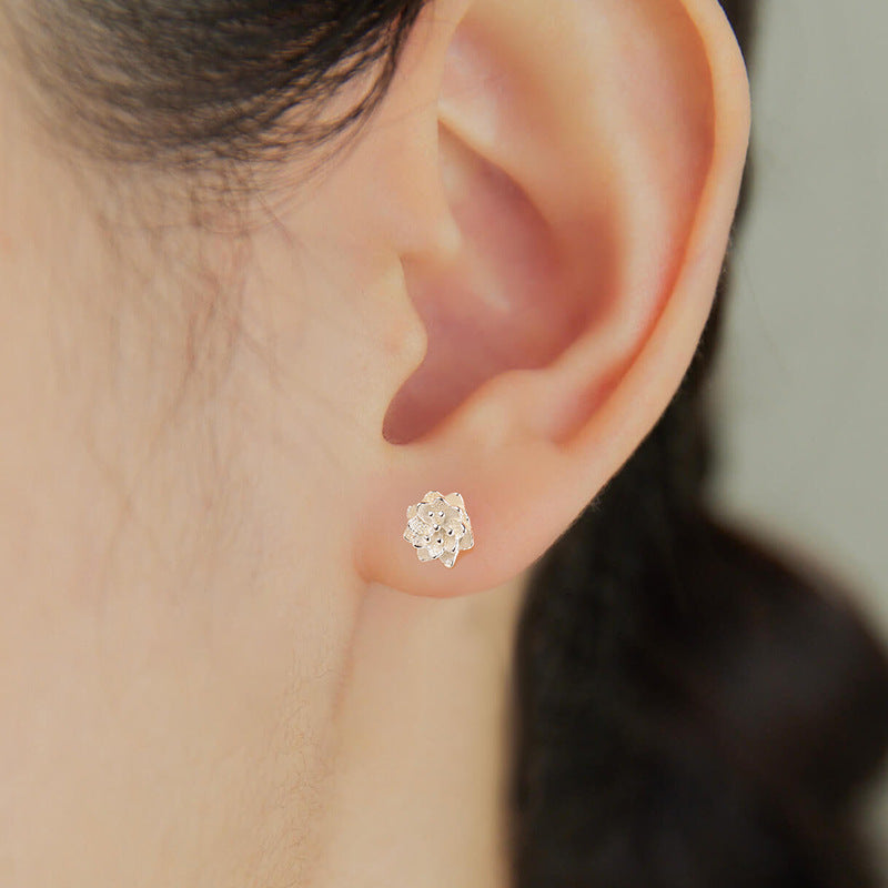 S999 Anemone Retro Niche Design Earrings