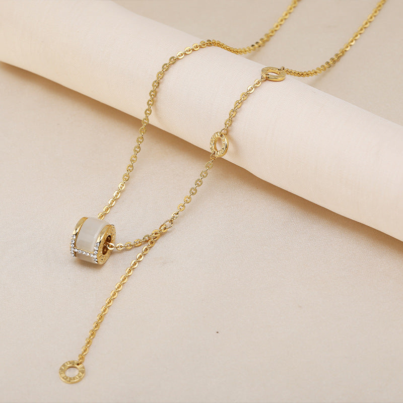 Small Waist Titanium Steel Necklace Light Luxury Niche Design
