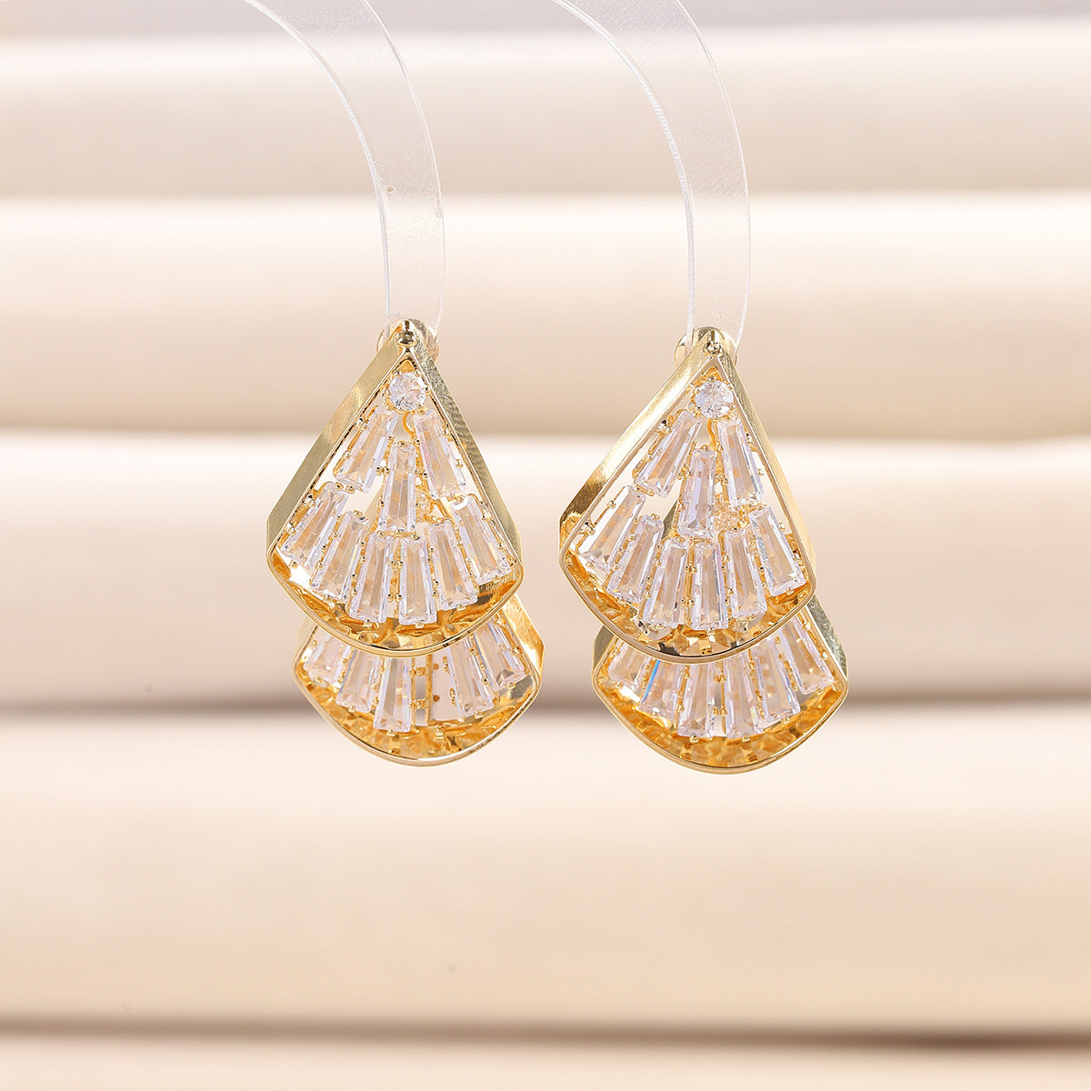 Vintage Fan Adjustable Earrings