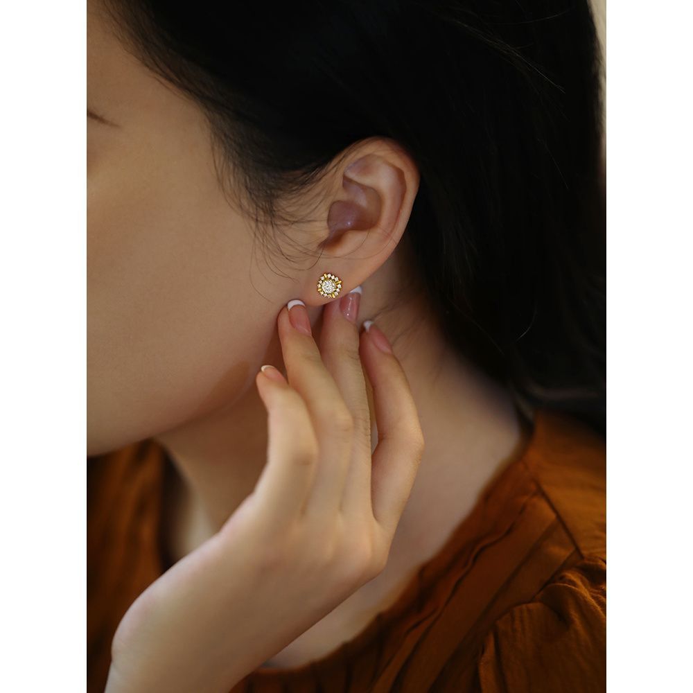 Vintage Design Premium Touch Earrings