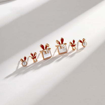 Rabbit One Card Three Pairs of Imitation Pearl Earrings for Women