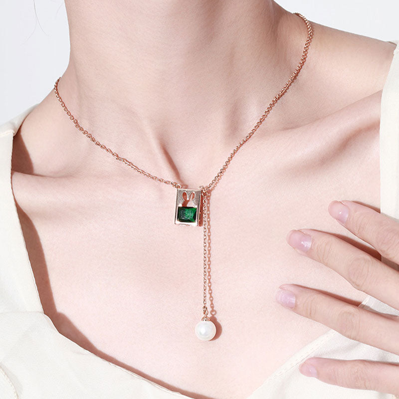 Geometric Square Rabbit Ears Necklace