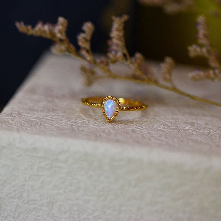"Water Drop" Vintage Opal Ring