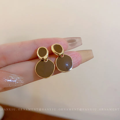 Silver Needle Irregular Round Earrings