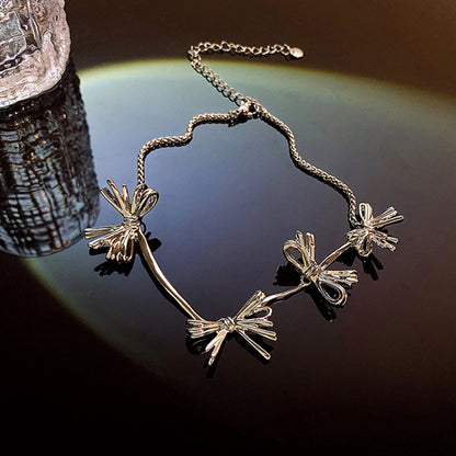 Simple Temperament Bow Necklace