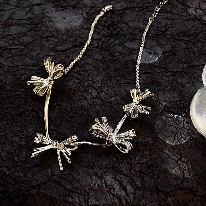 Simple Temperament Bow Necklace