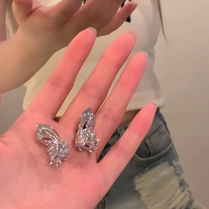 Floral Trace Butterfly Niche Design Ear Clip