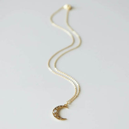 Golden Moon Opal Pendant Clavicle Necklace