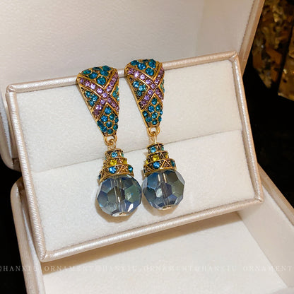 Middle Diamond Trapezoid Drop Earrings